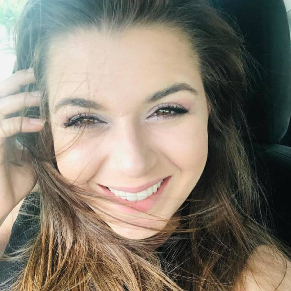 Meet your Posher, Jasmin